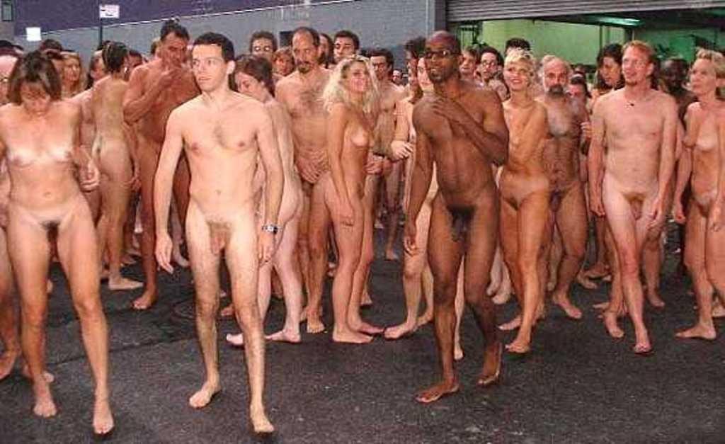 Naked Men Jump Rope For Clothed Women